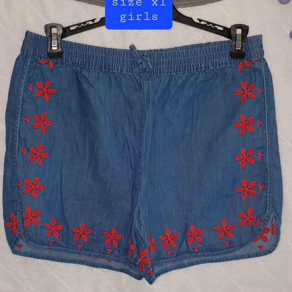 🎀 Crown & Ivy Kids - girls shorts size XL "NWOT"